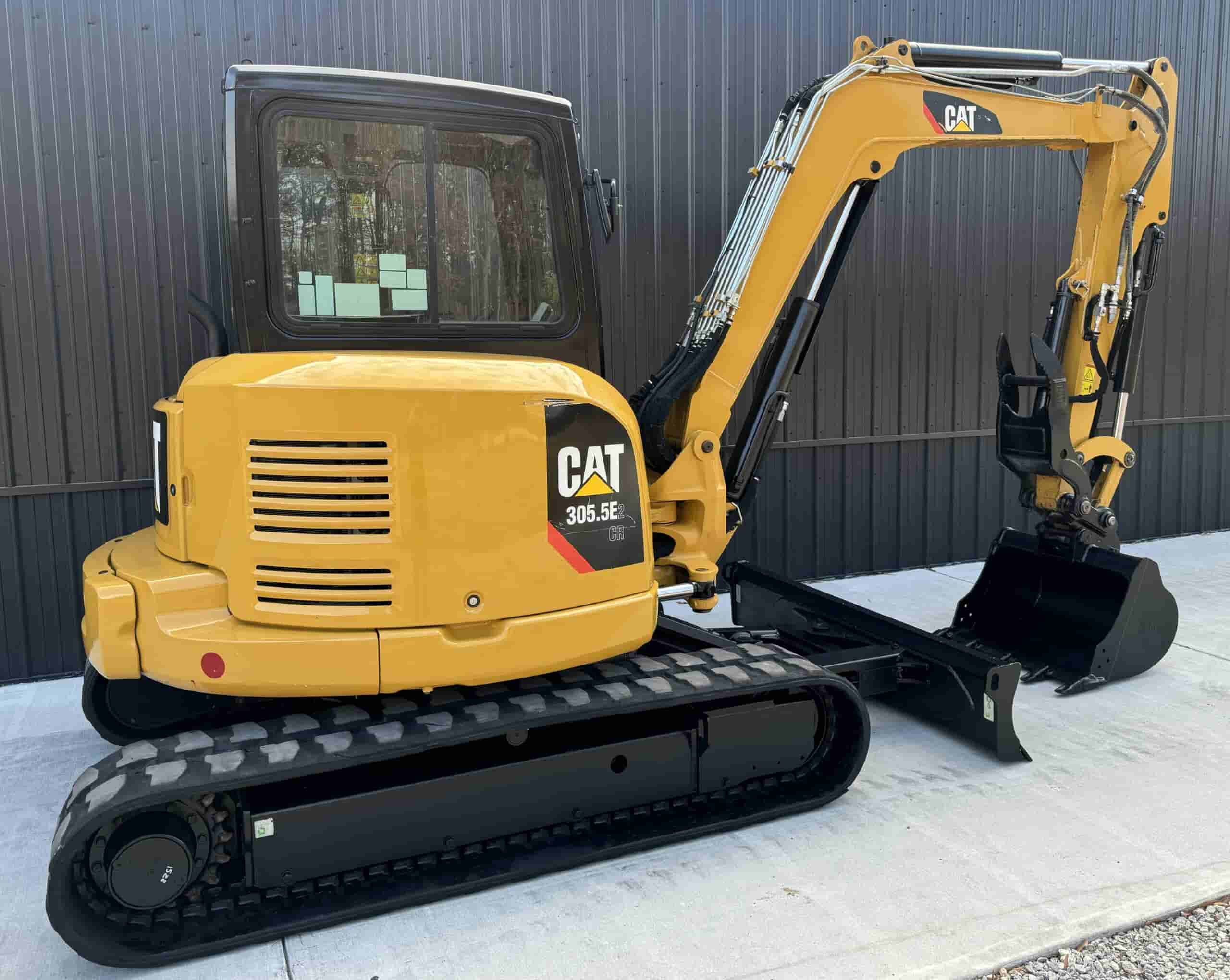 2019 CAT 305.5E2
